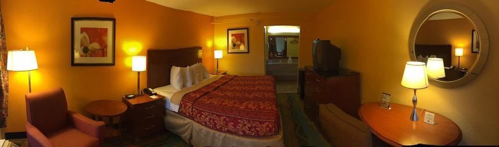 Days Inn By Wyndham Norfolk Military Circle Екстериор снимка